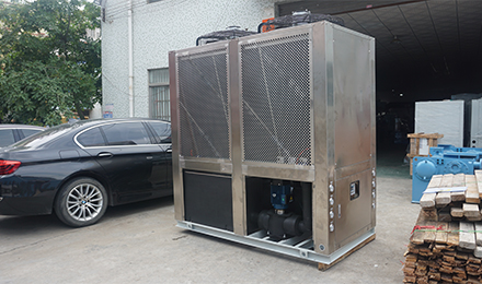 冷水機(jī)壓縮機(jī)出現(xiàn)結(jié)冰現(xiàn)象該如何進(jìn)行解決？